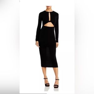 Round neck Long sleeves with keyhole button closure at front